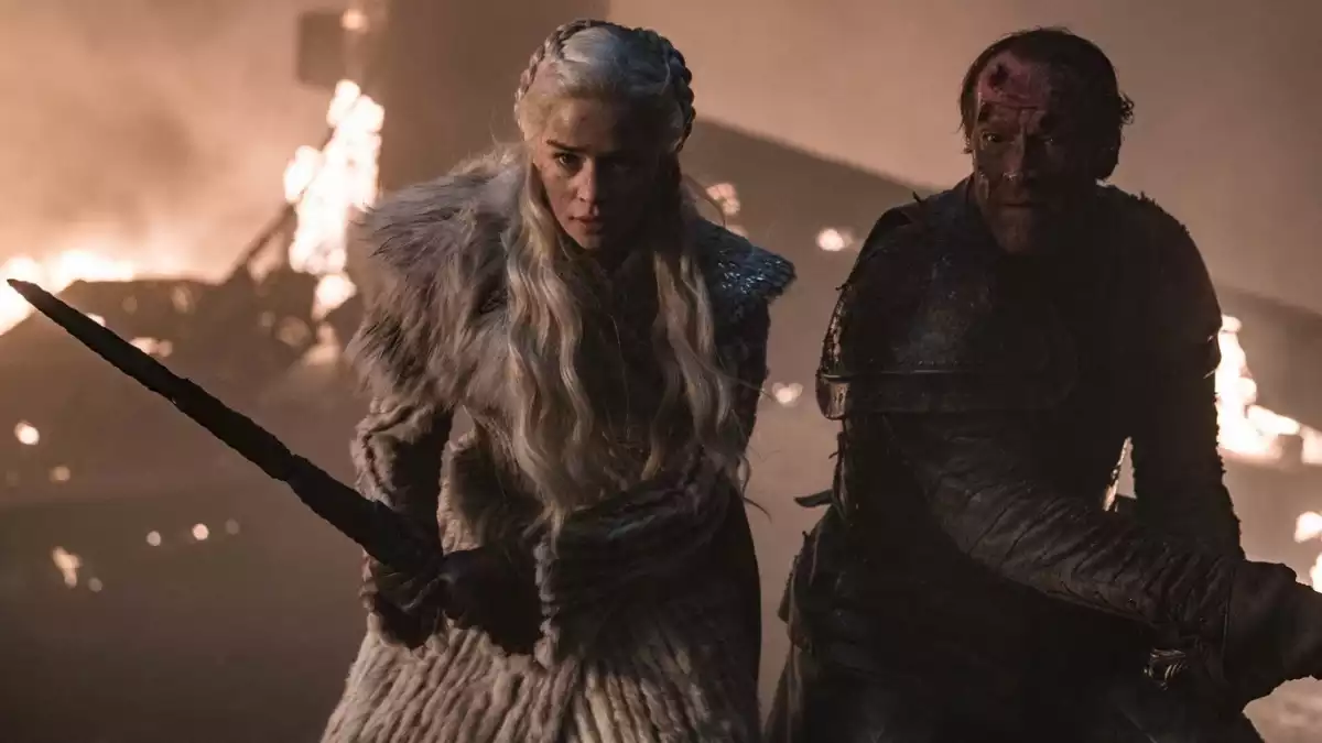 Jorah junto a Daenerys en Juego de Tronos.